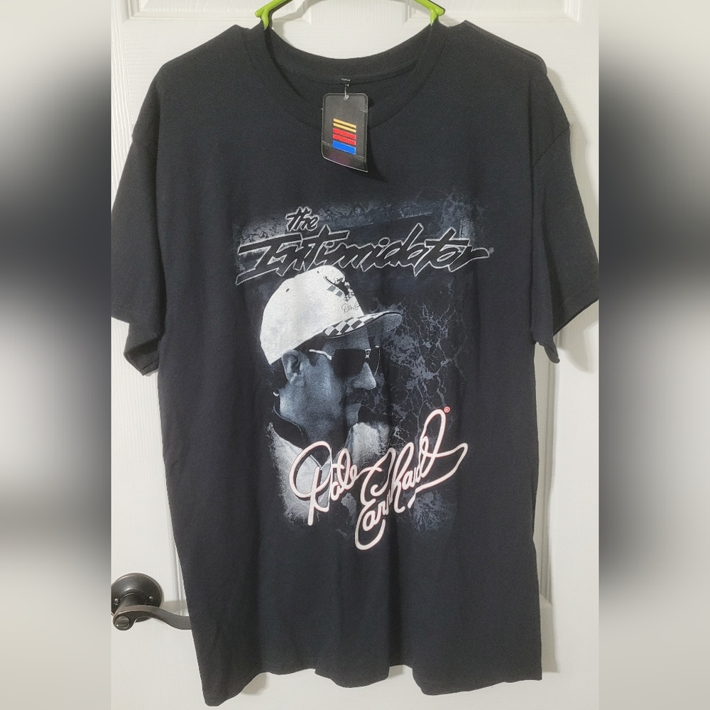 NWT Dale Earnhardt Nascar Tshirt size large